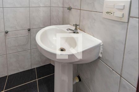 Apartamento à venda com 58m², 2 quartos e 1 vagaBanheiro do Quarto 2