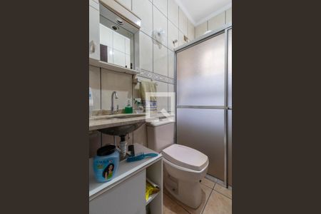 Casa à venda com 125m², 2 quartos e 2 vagas Casa à venda com 125m², 2 quartos e 2 vagasBanheiro