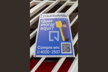 Casa à venda com 125m², 2 quartos e 2 vagas Casa à venda com 125m², 2 quartos e 2 vagasFachada