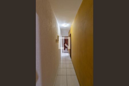 Casa à venda com 125m², 2 quartos e 2 vagas Casa à venda com 125m², 2 quartos e 2 vagasCorredor