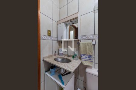 Casa à venda com 125m², 2 quartos e 2 vagas Casa à venda com 125m², 2 quartos e 2 vagasBanheiro