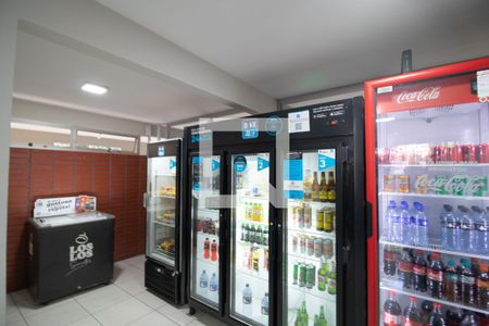 Apartamento para alugar com 64m², 3 quartos e 1 vagamercado