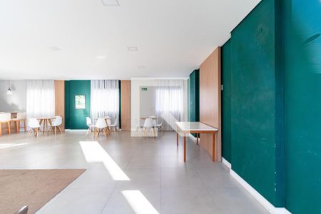 Apartamento para alugar com 42m², 2 quartos e 1 vaga Apartamento para alugar com 42m², 2 quartos e 1 vagaÁrea comum - Salão de Festas
