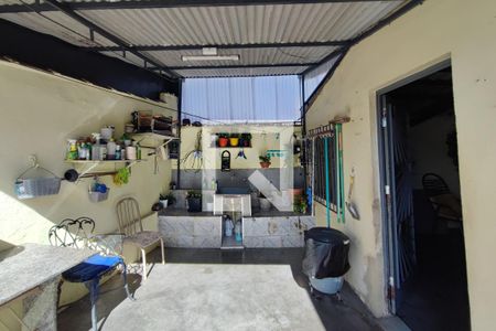 Casa à venda com 348m², 3 quartos e 5 vagas Casa à venda com 348m², 3 quartos e 5 vagasQuintal