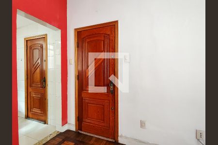 Entrada de apartamento à venda com 2 quartos, 60m² em Maracanã, Rio de Janeiro