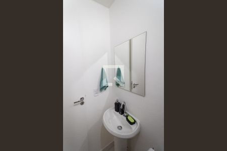 Apartamento para alugar com 33m², 2 quartos e sem vaga Apartamento para alugar com 33m², 2 quartos e sem vagaBanheiro