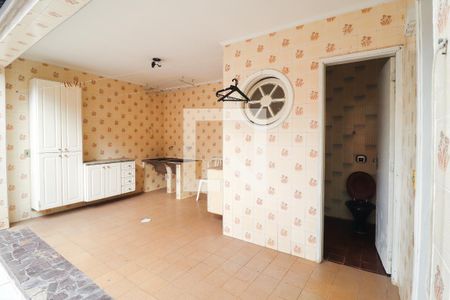 Área de Serviço de casa para alugar com 3 quartos, 240m² em Vila Brasilina, São Paulo