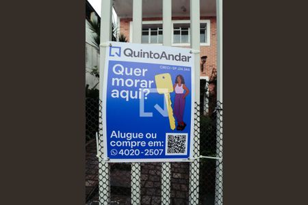 Fachada de casa para alugar com 3 quartos, 240m² em Vila Brasilina, São Paulo