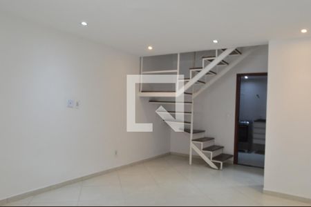 Sala  de casa à venda com 2 quartos, 100m² em Curicica, Rio de Janeiro