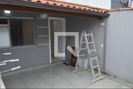 Casa à venda com 100m², 2 quartos e 1 vaga Casa à venda com 100m², 2 quartos e 1 vagaGaragem