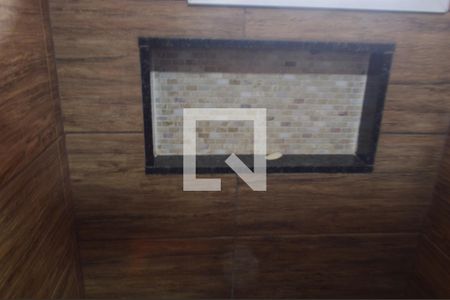 Casa à venda com 100m², 2 quartos e 1 vaga Casa à venda com 100m², 2 quartos e 1 vagaBanheiro da Suíte 1