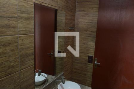 Casa à venda com 100m², 2 quartos e 1 vaga Casa à venda com 100m², 2 quartos e 1 vagaBanheiro da Suíte 1
