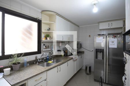 Apartamento à venda com 115m², 3 quartos e 2 vagasCozinha
