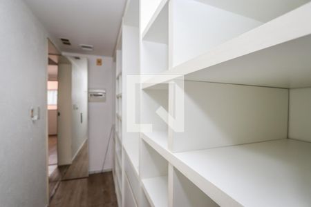 Apartamento para alugar com 90m², 2 quartos e sem vaga Apartamento para alugar com 90m², 2 quartos e sem vagaCloset