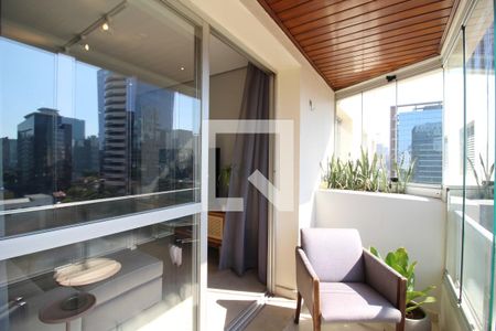 Varanda de apartamento à venda com 3 quartos, 94m² em Vila Nova Conceição, São Paulo