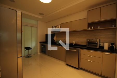 Apartamento à venda com 231m², 2 quartos e 3 vagasCozinha