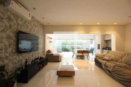 Sala de apartamento à venda com 2 quartos, 231m² em Paraíso do Morumbi, São Paulo