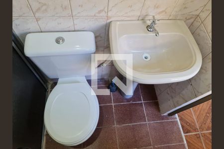 Banheiro Social 01 de casa para alugar com 1 quarto, 54m² em Vila Izabel, Guarulhos