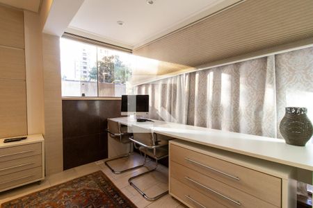 Apartamento para alugar com 166m², 3 quartos e 2 vagasQuarto 