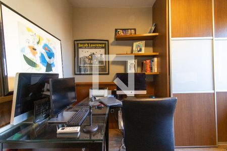 Apartamento para alugar com 166m², 3 quartos e 2 vagasQuarto 