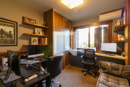 Apartamento para alugar com 166m², 3 quartos e 2 vagasQuarto 