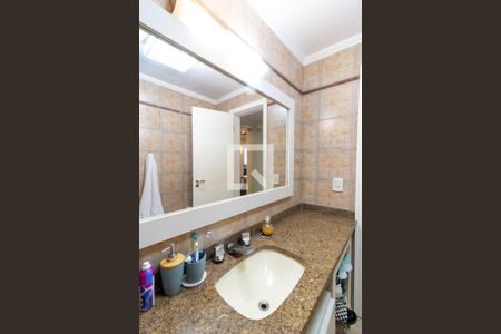 Apartamento para alugar com 166m², 3 quartos e 2 vagasBanheiro