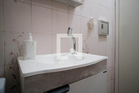 Casa à venda com 140m², 3 quartos e sem vaga Casa à venda com 140m², 3 quartos e sem vagaBanheiro