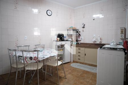 Casa à venda com 140m², 3 quartos e sem vaga Casa à venda com 140m², 3 quartos e sem vagaCozinha