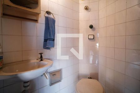 Casa à venda com 140m², 3 quartos e sem vaga Casa à venda com 140m², 3 quartos e sem vagaBanheiro de Serviço