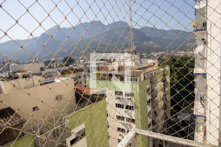 Apartamento à venda com 77m², 2 quartos e 2 vagasVaranda