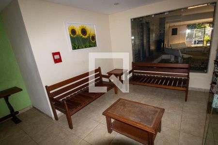 Apartamento à venda com 77m², 2 quartos e 2 vagasHall de entrada