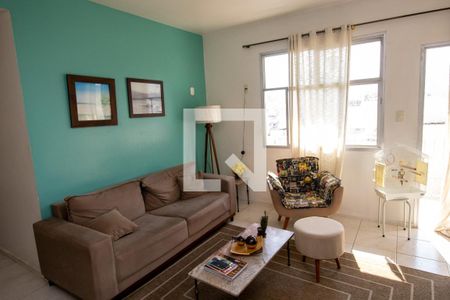 Apartamento à venda com 77m², 2 quartos e 2 vagasSala