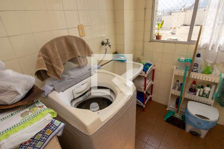 Apartamento à venda com 77m², 2 quartos e 2 vagasÁrea de Serviço