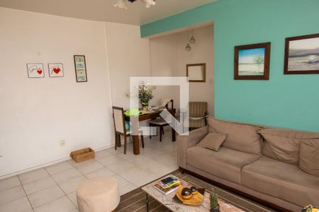 Apartamento à venda com 77m², 2 quartos e 2 vagasSala
