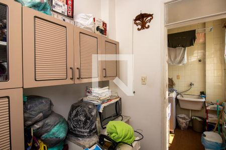 Apartamento à venda com 77m², 2 quartos e 2 vagasQuarto de Serviço