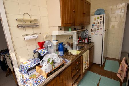 Apartamento à venda com 77m², 2 quartos e 2 vagasCozinha