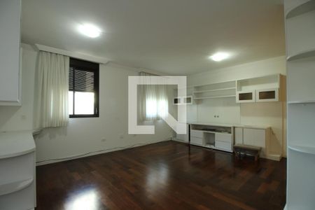 Apartamento para alugar com 189m², 3 quartos e 3 vagasSuite 1