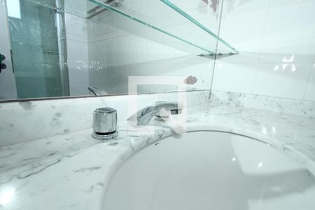 Apartamento para alugar com 189m², 3 quartos e 3 vagasBanheiro da Suíte 2