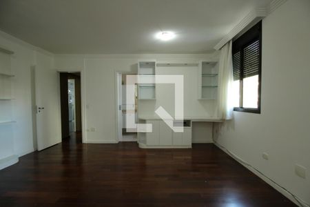 Apartamento para alugar com 189m², 3 quartos e 3 vagasSuite 1