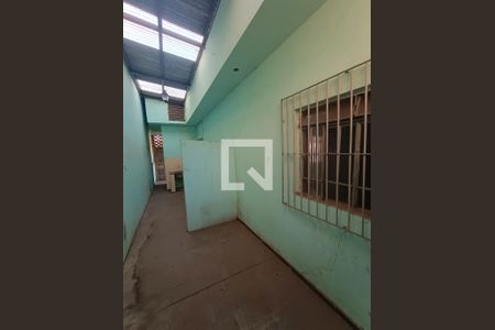 Casa à venda com 95m², 2 quartos e 6 vagasÁrea externa 