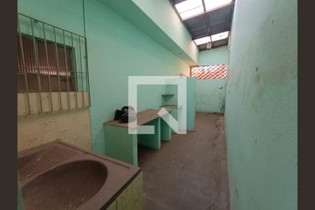 Casa à venda com 95m², 2 quartos e 6 vagasÁrea externa 