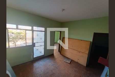 Casa à venda com 95m², 2 quartos e 6 vagasQuarto 2