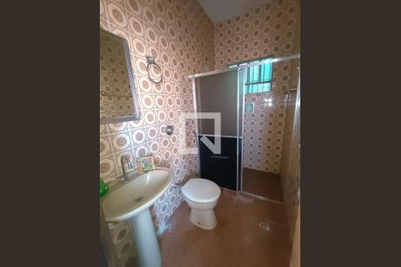 Casa à venda com 95m², 2 quartos e 6 vagasBanheiro