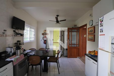 Casa à venda com 140m², 3 quartos e 3 vagasCozinha