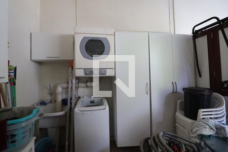 Casa à venda com 140m², 3 quartos e 3 vagasÁrea de Serviço