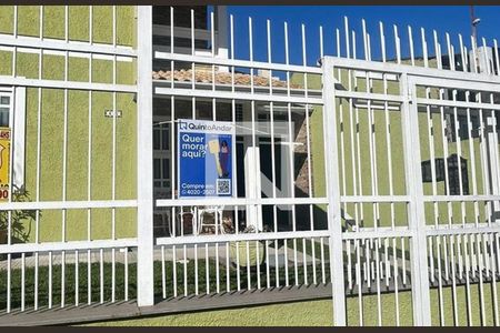 Casa à venda com 140m², 3 quartos e 3 vagas Casa à venda com 140m², 3 quartos e 3 vagasPlaca