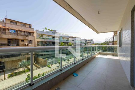 Apartamento à venda com 106m², 3 quartos e 2 vagasVaranda