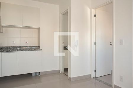 Sala/Cozinha de apartamento para alugar com 2 quartos, 32m² em Vila da Saúde, São Paulo