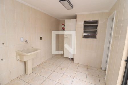 Casa à venda com 180m², 3 quartos e 2 vagasÁrea de Serviço