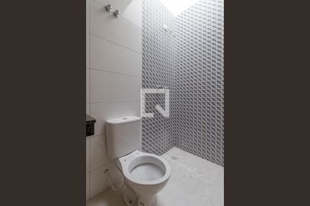 Casa à venda com 179m², 3 quartos e 2 vagasBanheiro Suíte 2